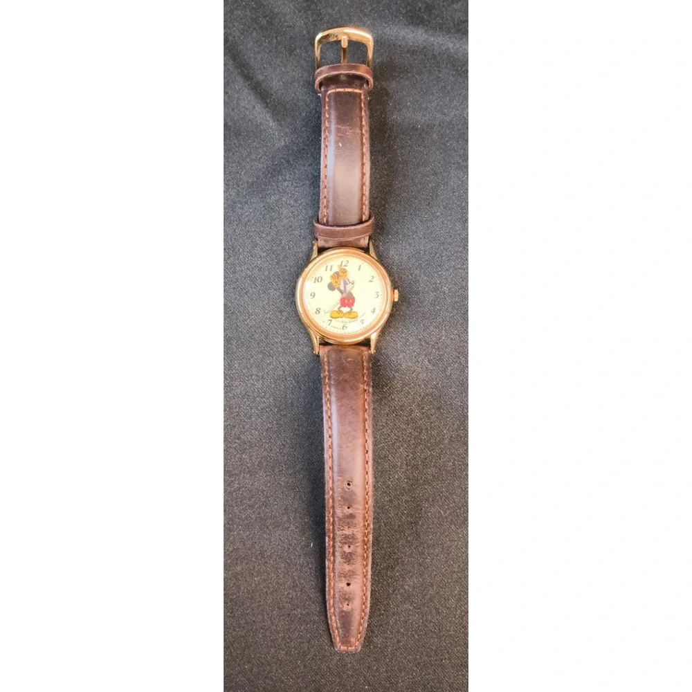 Lorus Vintage Women's Mickey Mouse Watch Original Box & Manual-Used #W5508